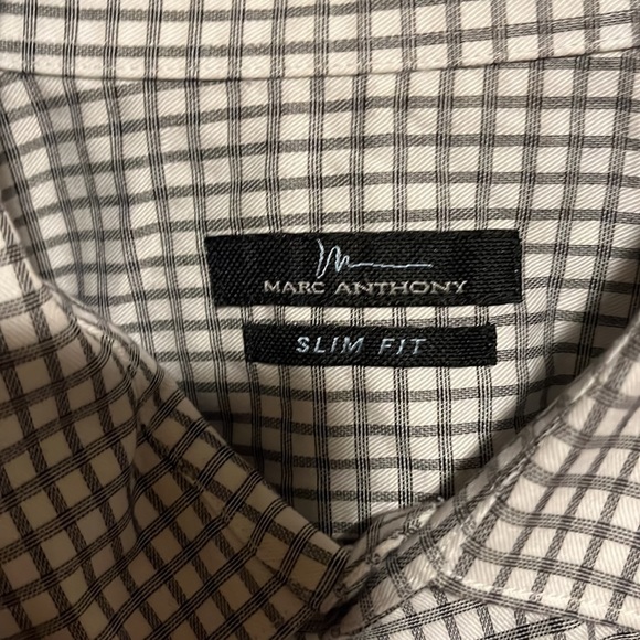 Button down top - Picture 3 of 3